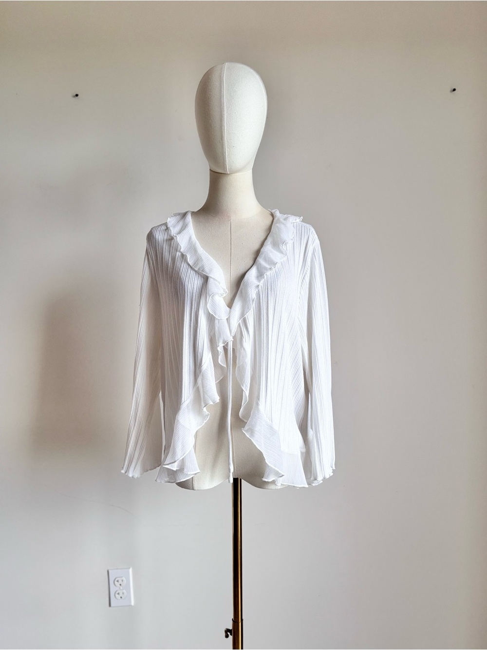 Cato White Pleated Ruffle Front Tie Cardigan Top Size 18/20W Plus Size